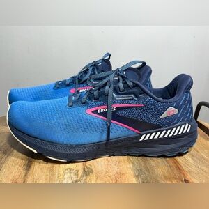 Brooks Launch GTS 10 Women's Athletic Shoes in Blue and Pink